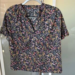 Black Floral V-Neck Blouse Top w/ Flutter Sleeves | Size 1